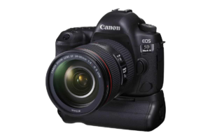 Canon 5D mark 4 : Boitier Haut de gamme,  Qualité photo : 31.7 Mpx Qualité vidéo : 4K 30 i/s  Possibilité de l'embarquer sur : Dji s900